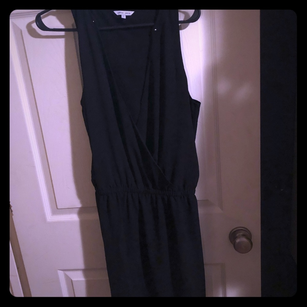 Cute dress romper pullover.
